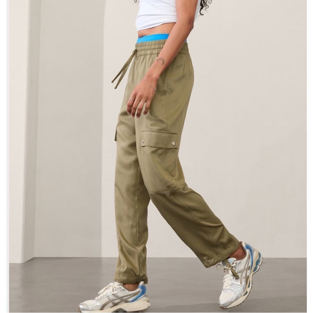 Athleta Olive Cargo Joggers with drawstring.